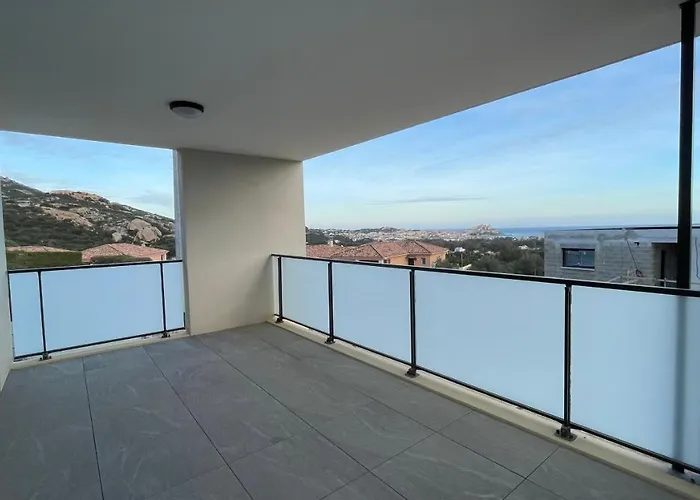 2 Pieces Neuf - Vue Piscine 18 M - Proche - Location Par Semaine Complete Apartment *