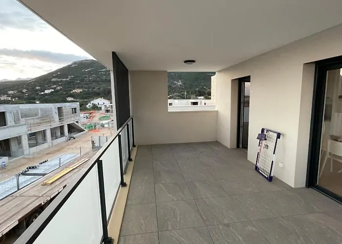 2 Pieces Neuf - Vue Piscine 18 M - Proche - Location Par Semaine Complete *