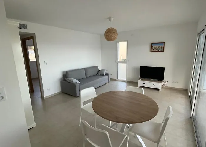 2 Pieces Neuf - Vue Piscine 18 M - Proche - Location Par Semaine Complete Calvi (Corsica)