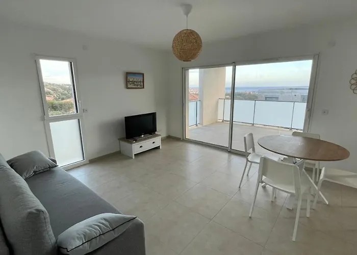 2 Pieces Neuf - Vue Piscine 18 M - Proche - Location Par Semaine Complete Apartment